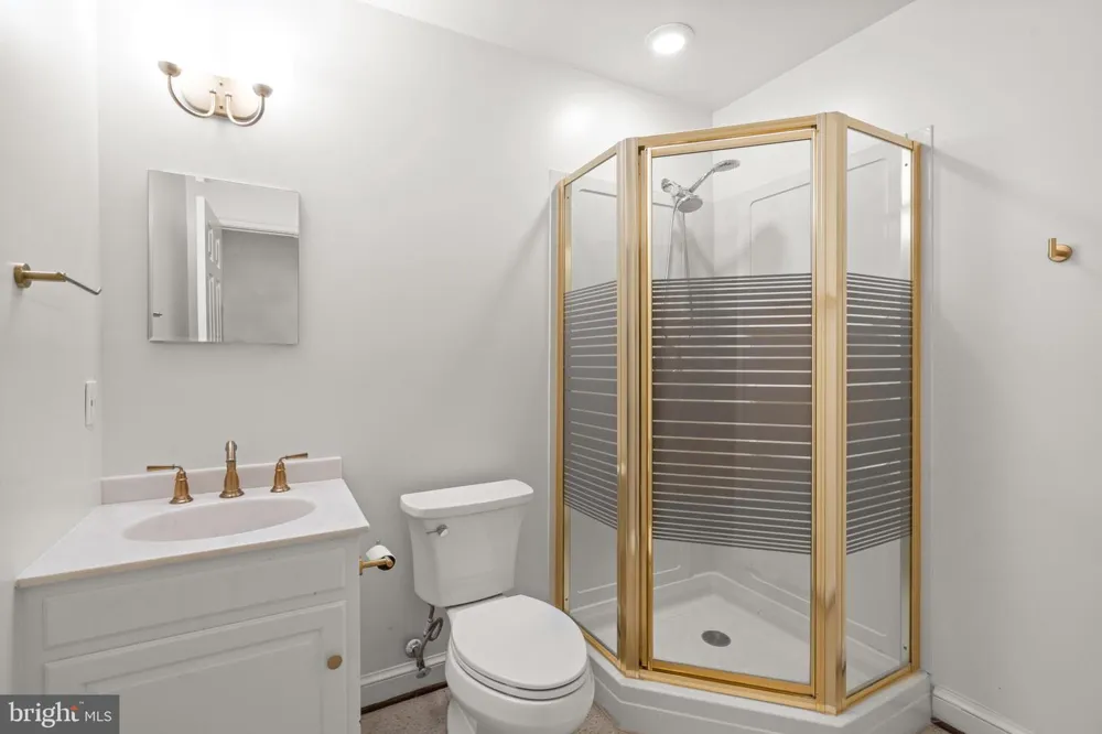 4422 WESTOVER PLACE NW Washington, DC 20016