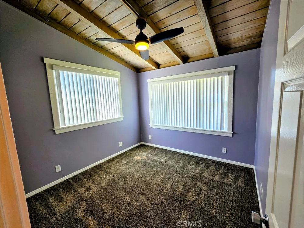 20371 Schoenborn Winnetka, CA 91306