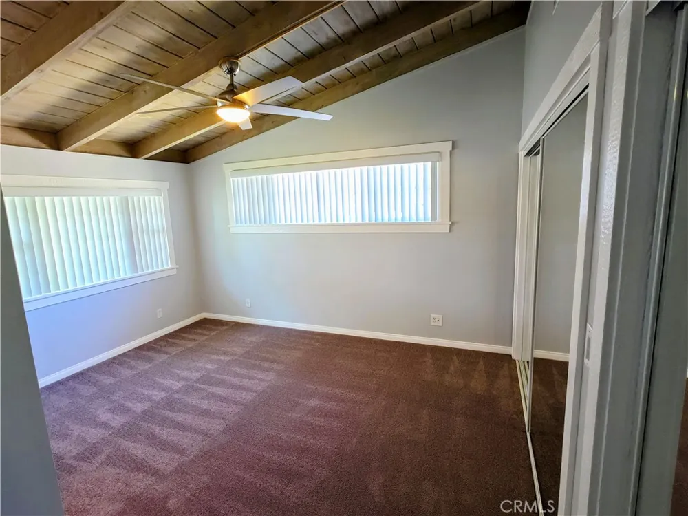 20371 Schoenborn Winnetka, CA 91306