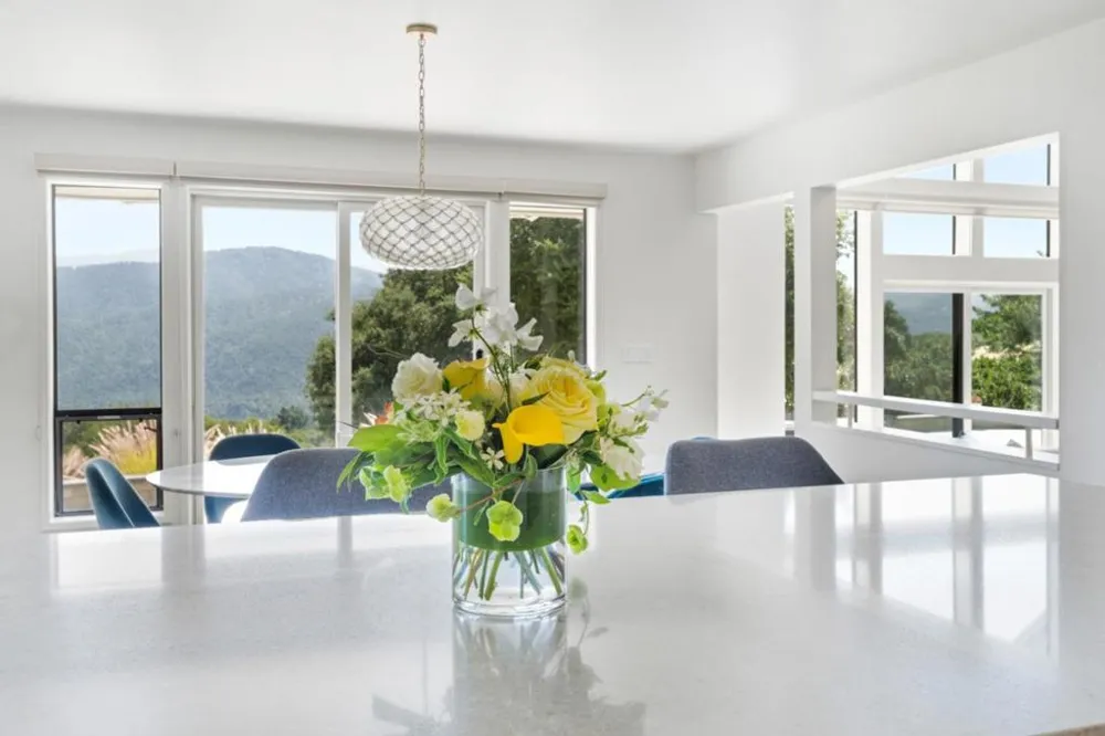 31499 Via Las Rosas Carmel Valley, CA 93924