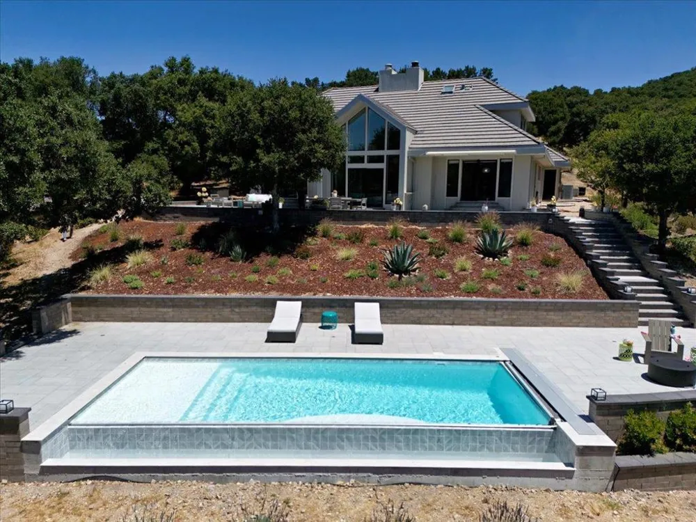 31499 Via Las Rosas Carmel Valley, CA 93924