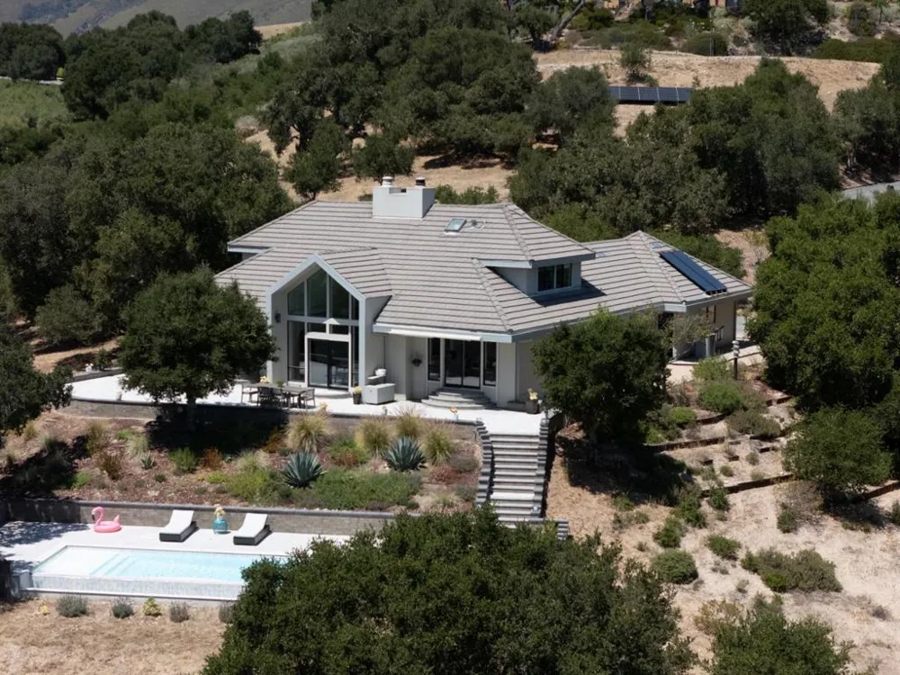 31499 Via Las Rosas Carmel Valley, CA 93924