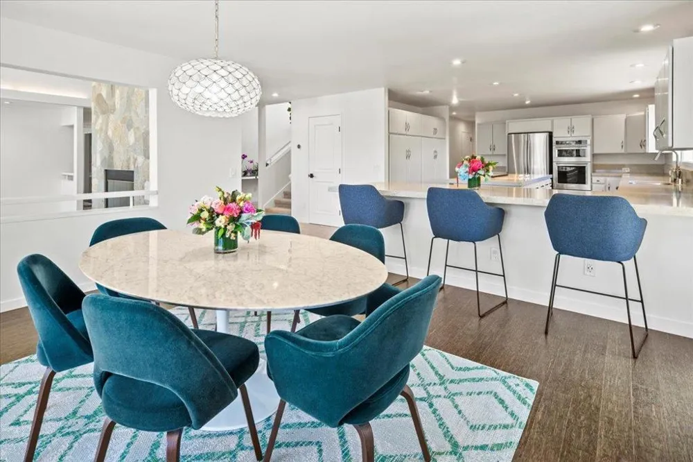 31499 Via Las Rosas Carmel Valley, CA 93924