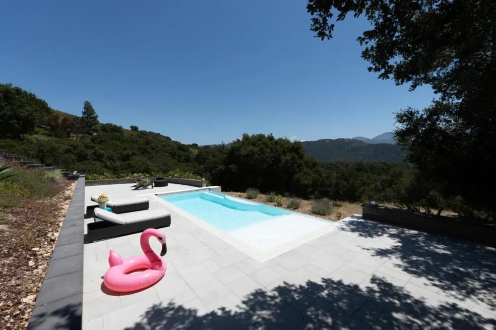 31499 Via Las Rosas Carmel Valley, CA 93924