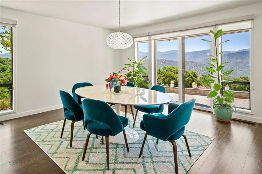 31499 Via Las Rosas Carmel Valley, CA 93924