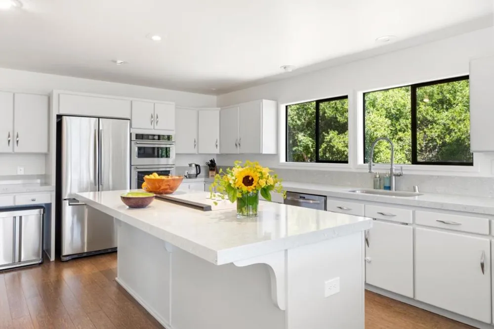 31499 Via Las Rosas Carmel Valley, CA 93924