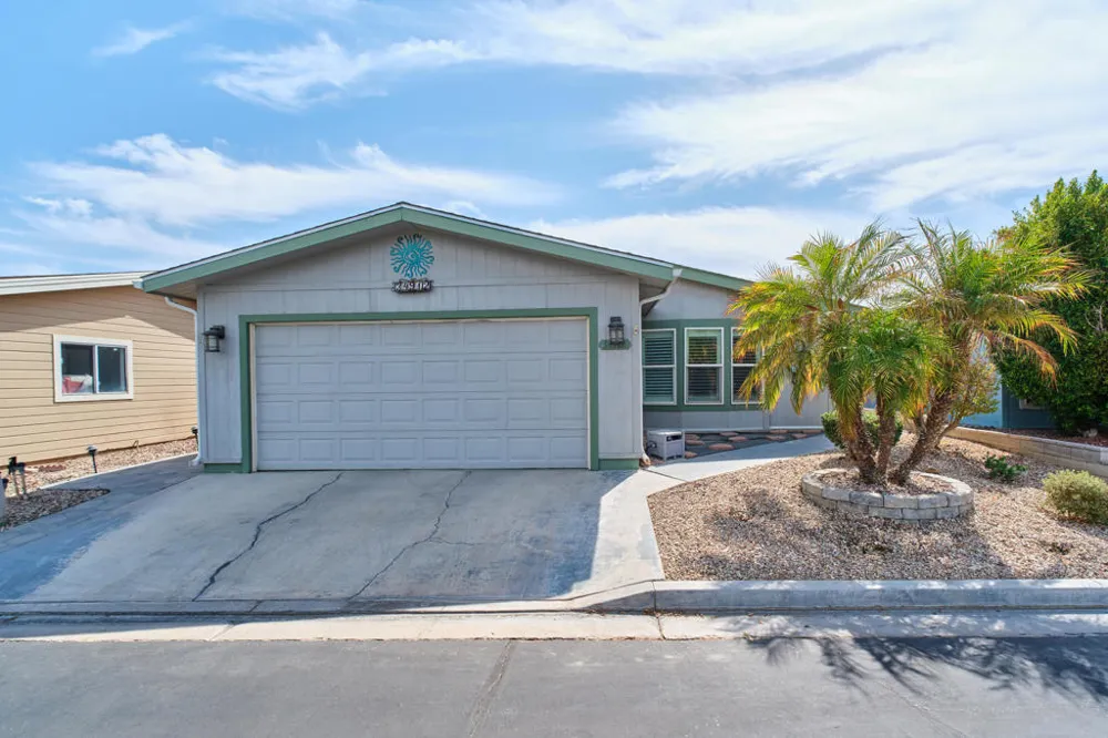 34912 Tioga Thousand Palms, CA 92276