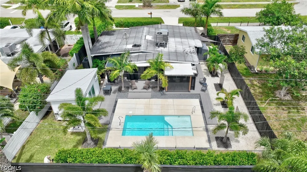 Oakley Avenue Fort Myers, FL 33901