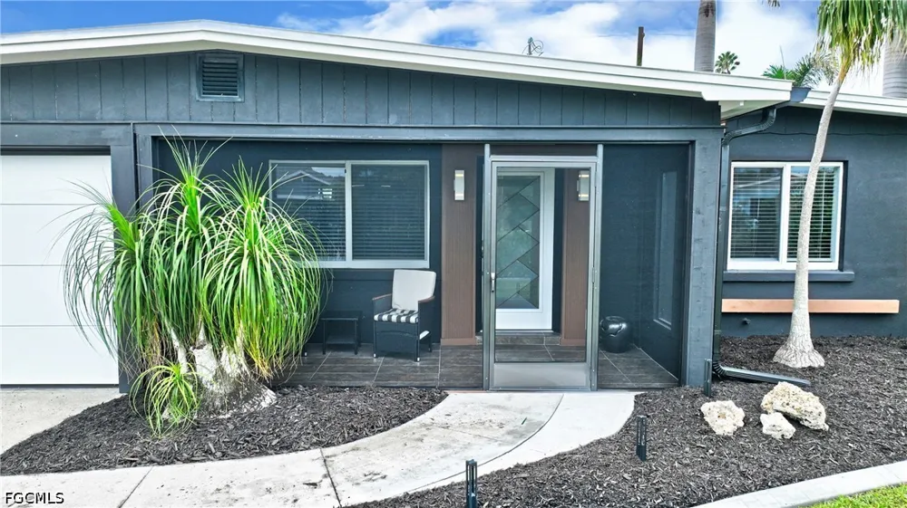 Oakley Avenue Fort Myers, FL 33901