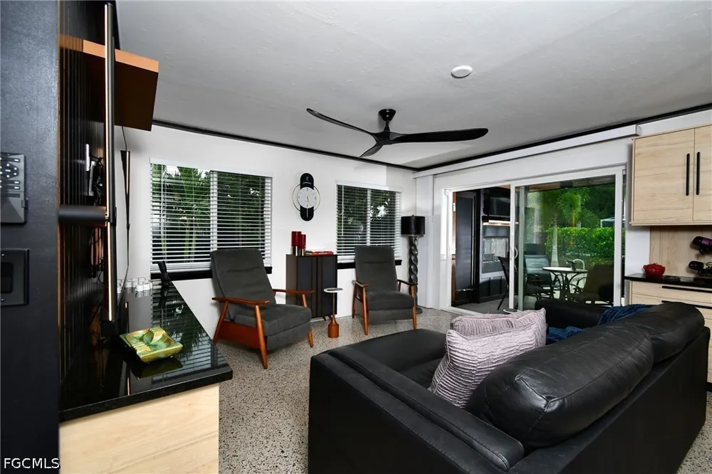 Oakley Avenue Fort Myers, FL 33901