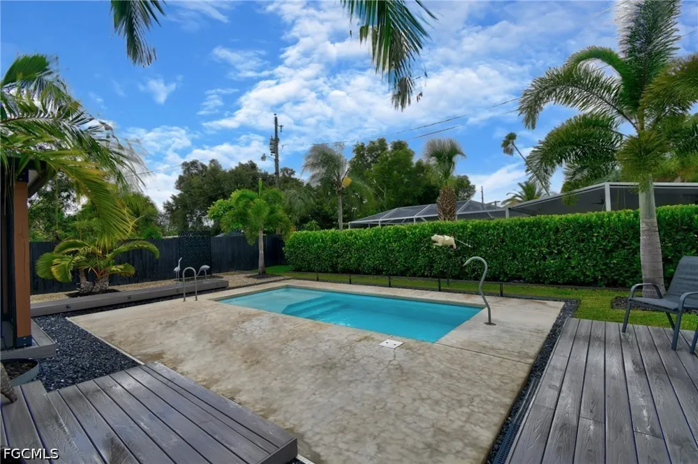 Oakley Avenue Fort Myers, FL 33901