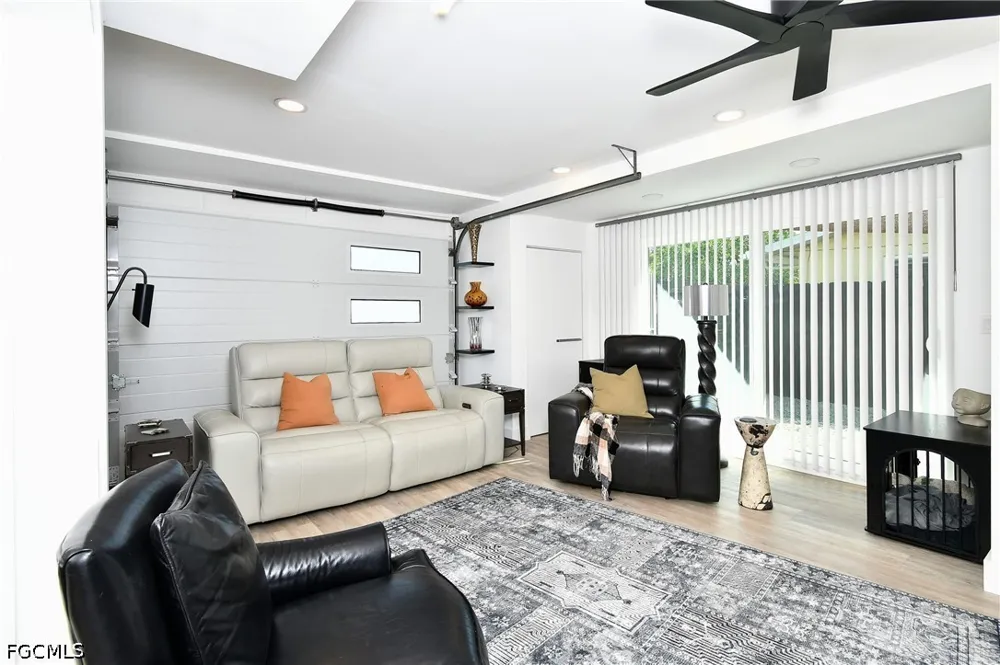 Oakley Avenue Fort Myers, FL 33901
