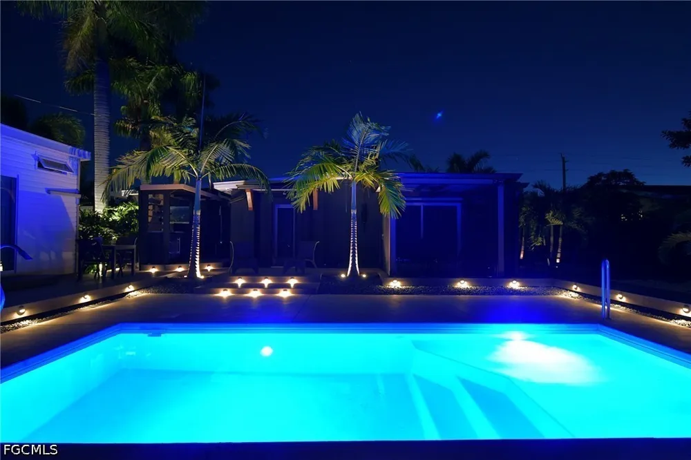 Oakley Avenue Fort Myers, FL 33901