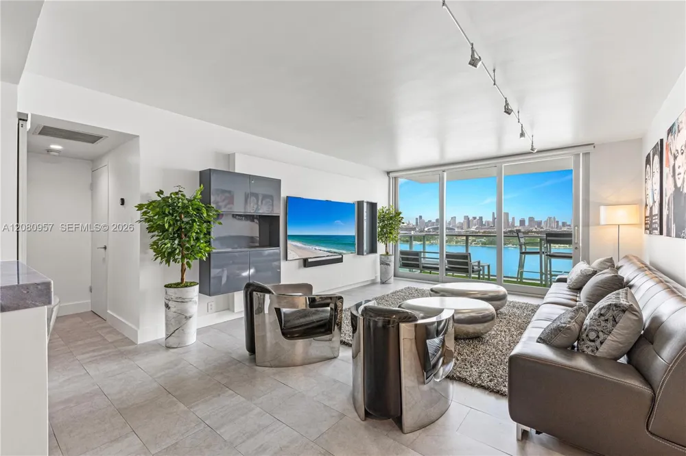 1000 West Ave #1518 Miami Beach, FL 33139