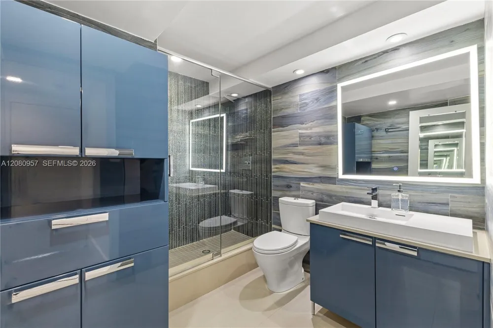 1000 West Ave #1518 Miami Beach, FL 33139