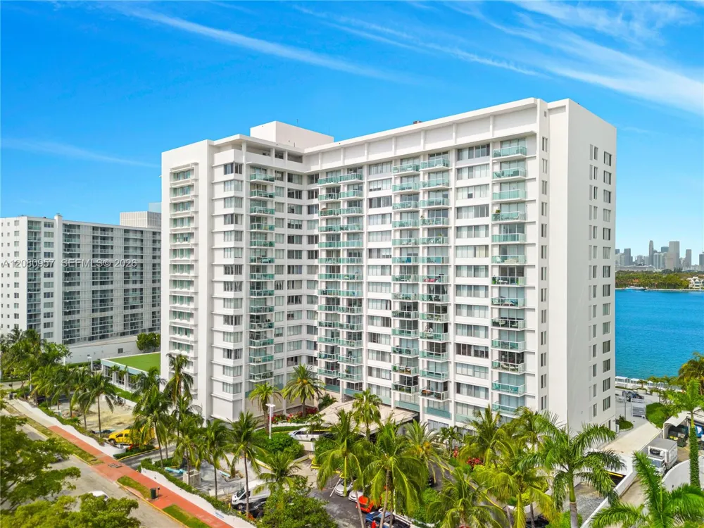 1000 West Ave #1518 Miami Beach, FL 33139