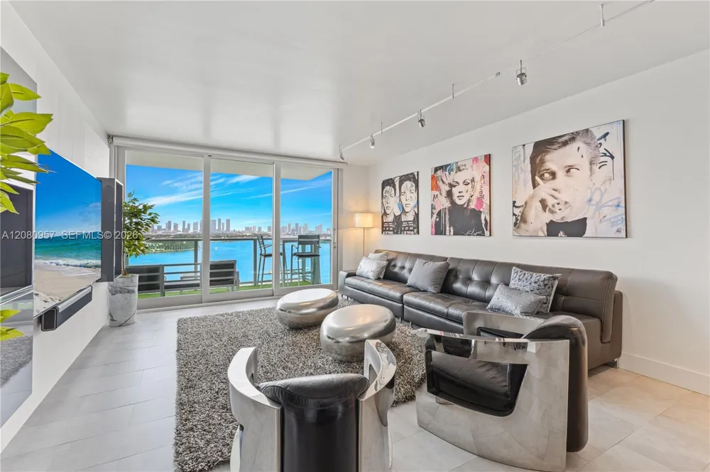 1000 West Ave #1518 Miami Beach, FL 33139