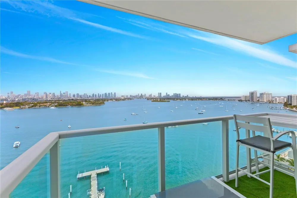 1000 West Ave #1518 Miami Beach, FL 33139