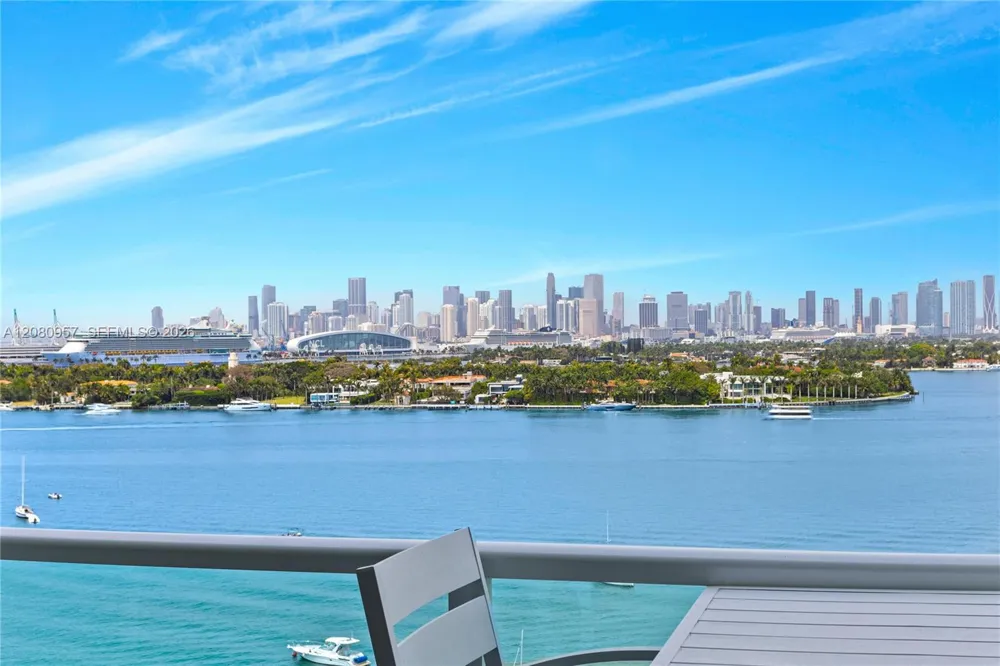 1000 West Ave #1518 Miami Beach, FL 33139