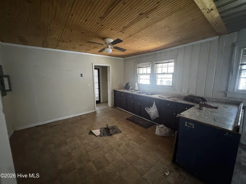306 S Broad Street Robersonville, NC 27871