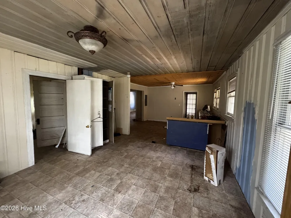 306 S Broad Street Robersonville, NC 27871