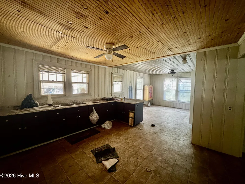 306 S Broad Street Robersonville, NC 27871