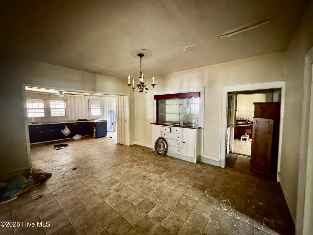306 S Broad Street Robersonville, NC 27871