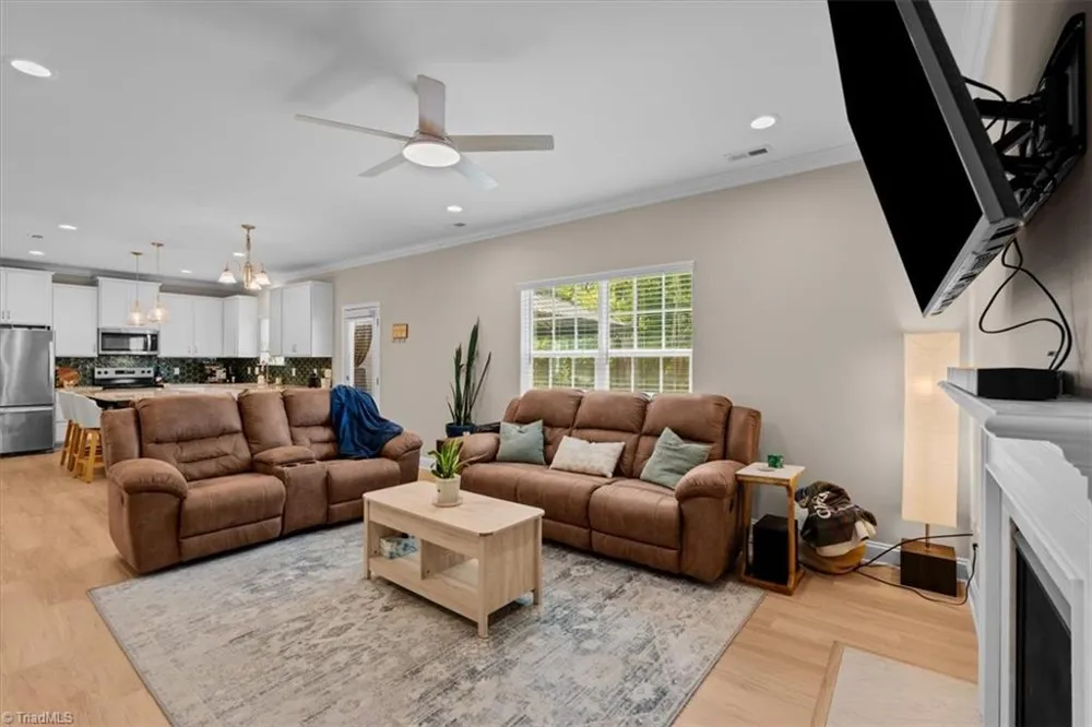 1637 Appaloosa Place High Point, NC 27262