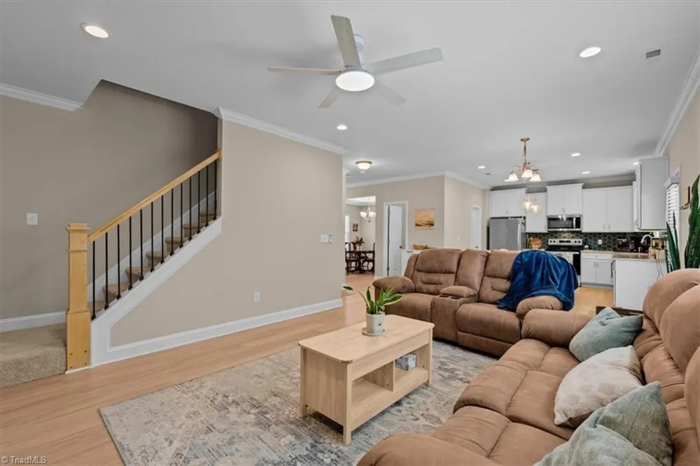 1637 Appaloosa Place High Point, NC 27262