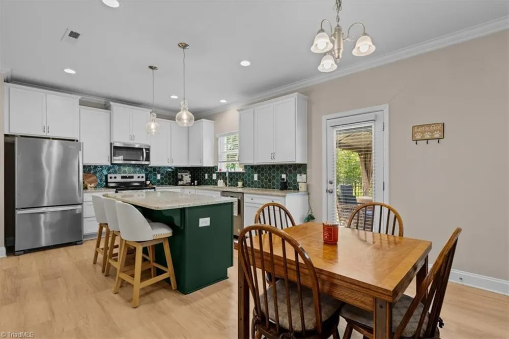 1637 Appaloosa Place High Point, NC 27262