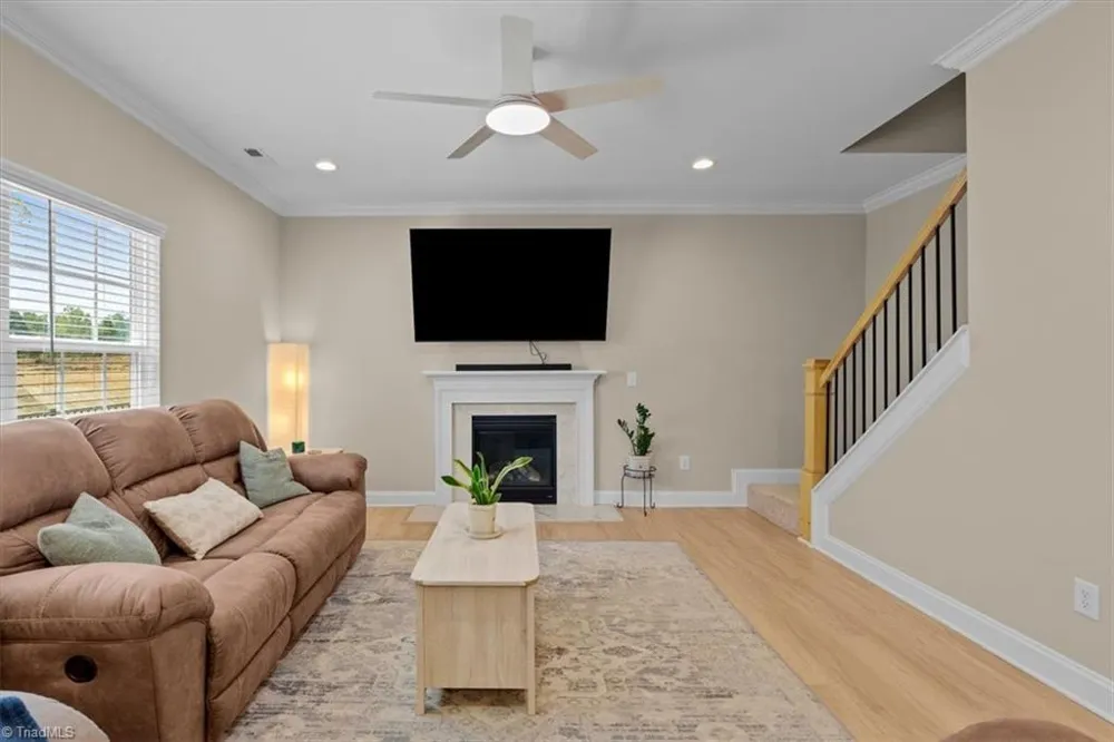 1637 Appaloosa Place High Point, NC 27262