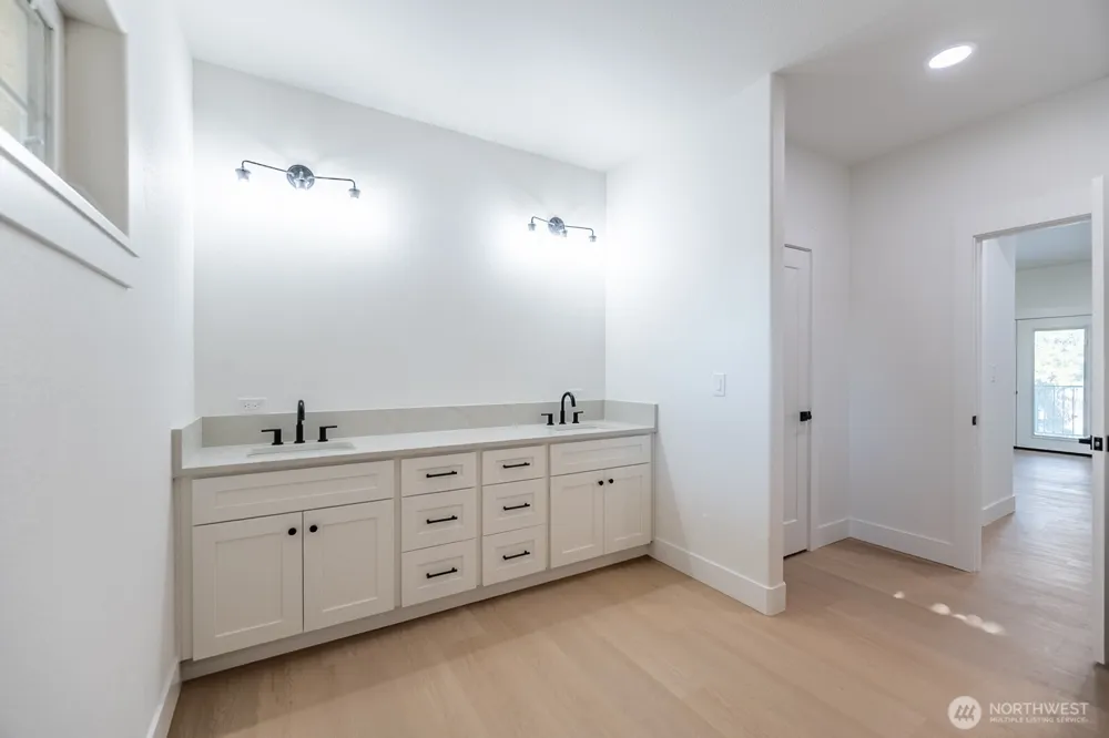 9592 Baseline .5 Rd SE Moses Lake, WA 98837