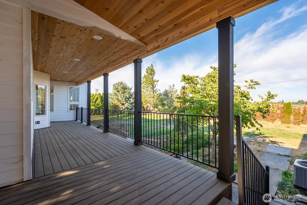 9592 Baseline .5 Rd SE Moses Lake, WA 98837