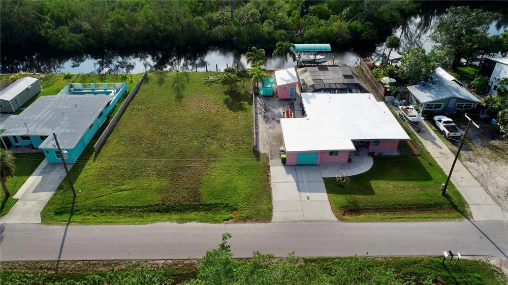 232 DARST AVENUE Punta Gorda, FL 33950