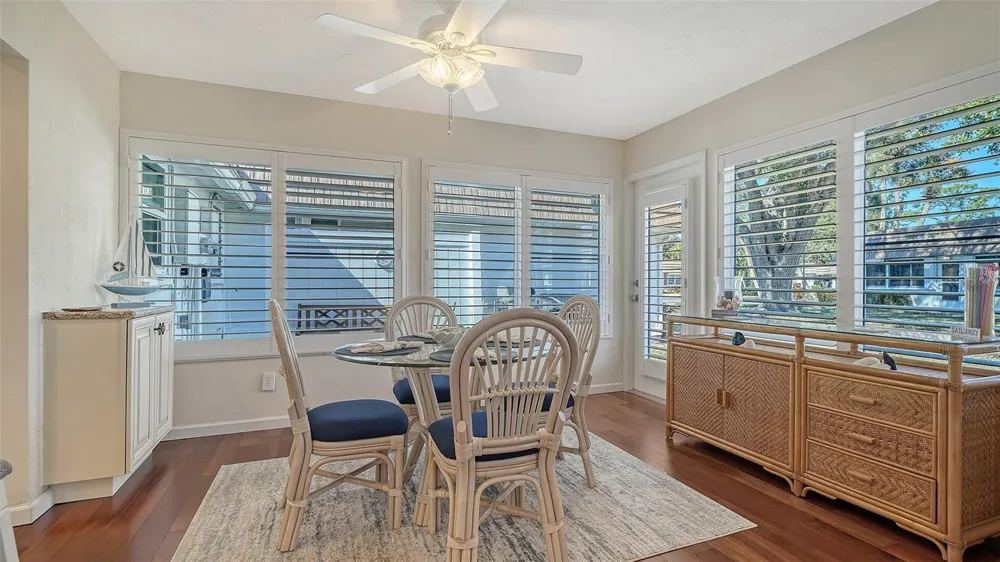 2721 RIVERBLUFF PLACE #V-50 Sarasota, FL 34231