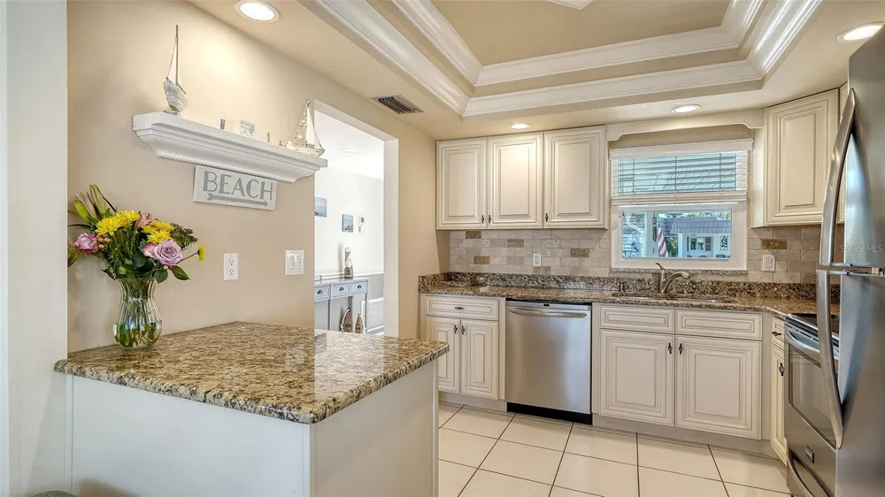 2721 RIVERBLUFF PLACE #V-50 Sarasota, FL 34231