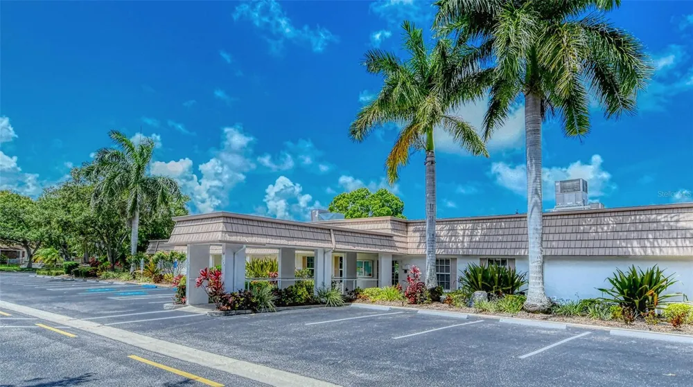 2721 RIVERBLUFF PLACE #V-50 Sarasota, FL 34231