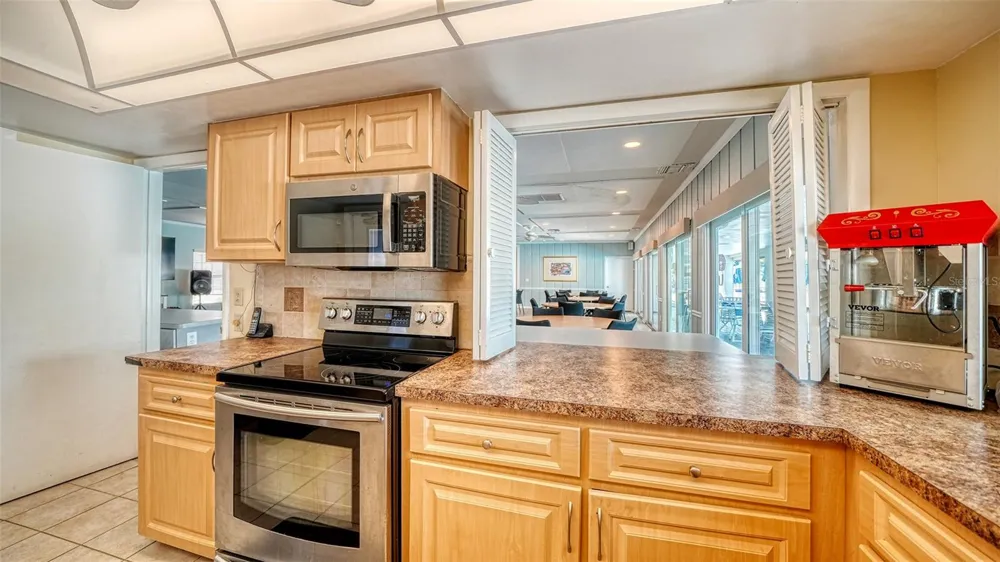 2721 RIVERBLUFF PLACE #V-50 Sarasota, FL 34231