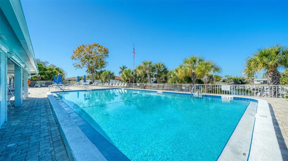 2721 RIVERBLUFF PLACE #V-50 Sarasota, FL 34231