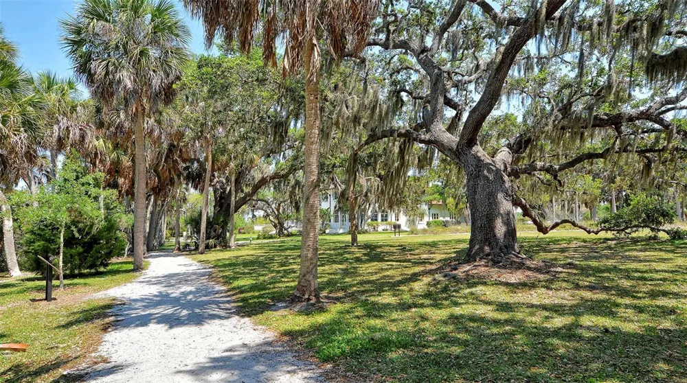 2721 RIVERBLUFF PLACE #V-50 Sarasota, FL 34231
