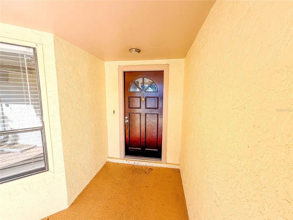 9542 PEBBLE GLEN AVENUE Tampa, FL 33647