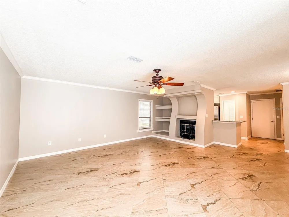 9542 PEBBLE GLEN AVENUE Tampa, FL 33647