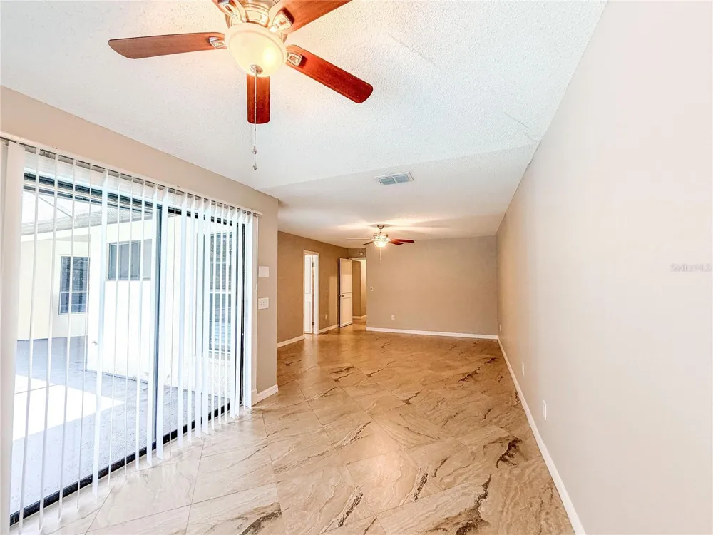 9542 PEBBLE GLEN AVENUE Tampa, FL 33647