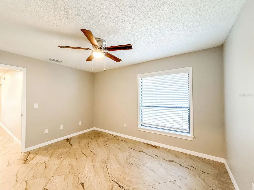 9542 PEBBLE GLEN AVENUE Tampa, FL 33647