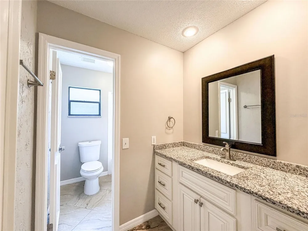 9542 PEBBLE GLEN AVENUE Tampa, FL 33647