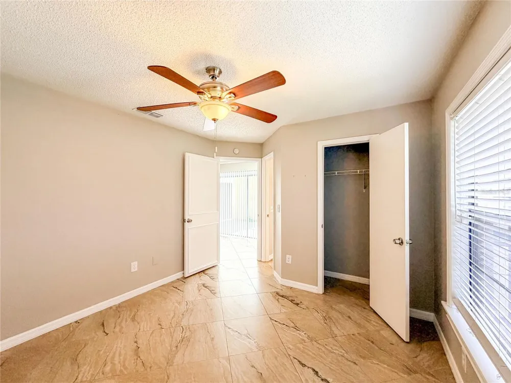 9542 PEBBLE GLEN AVENUE Tampa, FL 33647