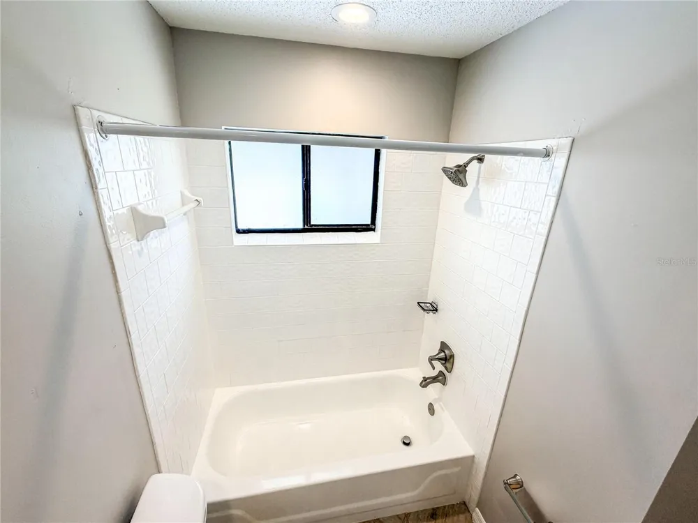 9542 PEBBLE GLEN AVENUE Tampa, FL 33647