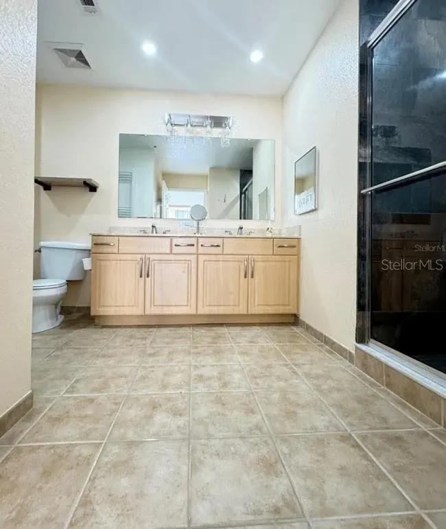 1064 TAMIAMI TRAIL #1404 Sarasota, FL 34236