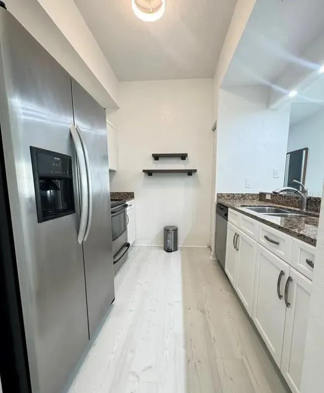 1064 TAMIAMI TRAIL #1404 Sarasota, FL 34236