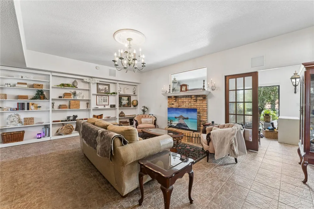 9130 DOLLANGER COURT Orlando, FL 32819